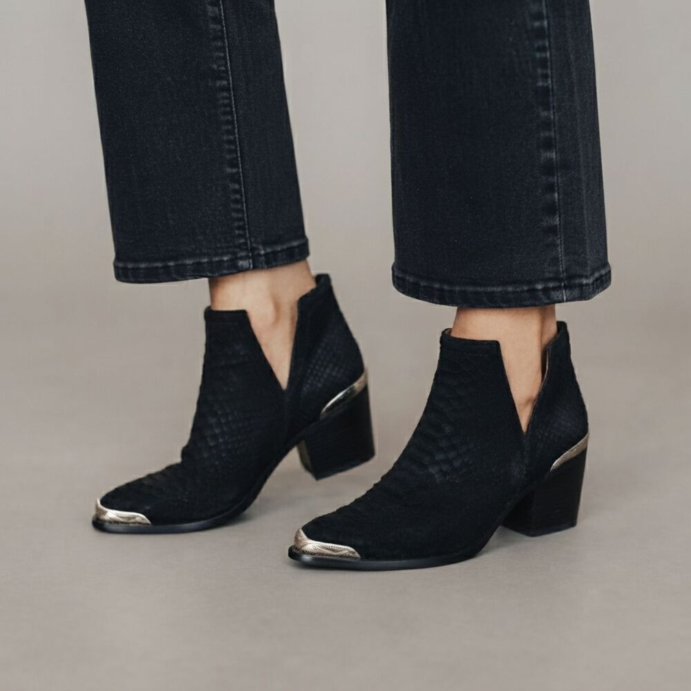Jeffrey Campbell Black Cromwell Suede Western Ankle Boots Sz 9.5